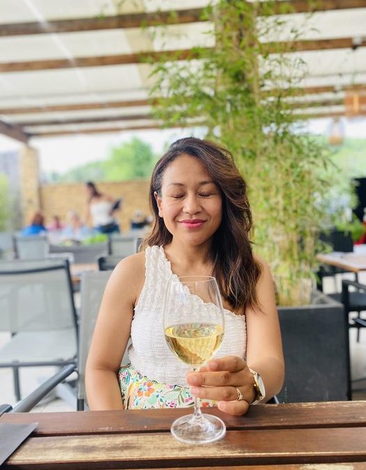 Tchin daholo tsy nivavaka aho akory fa naka sary an-tsaina vetivety hoe any Mada…
