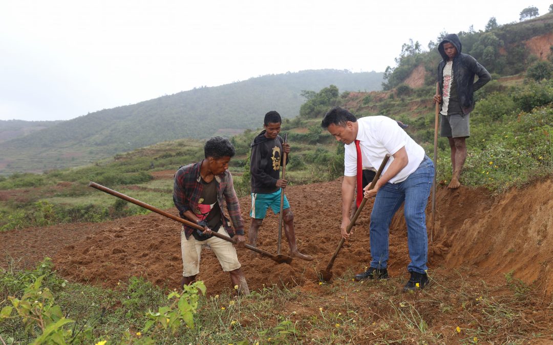 ASA MAIKA VOALOHANY ao amin’ny MAP PLUS:

“Malagasy ampy SAKAFO, salama sy tomad…