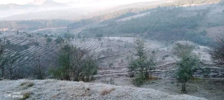 Hiver austral Madagascar   ( juin juillet août septembre ) Ankaratra