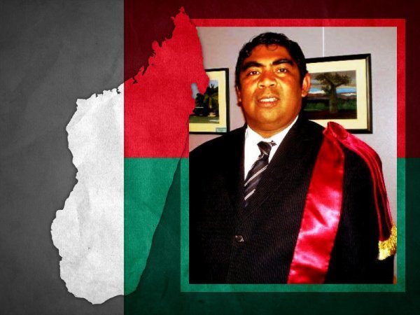 NY FANKAHALANA nosoratan’i Fredy Jaofera 

Ny fankahalana
dia hatezeran’ny rerak…